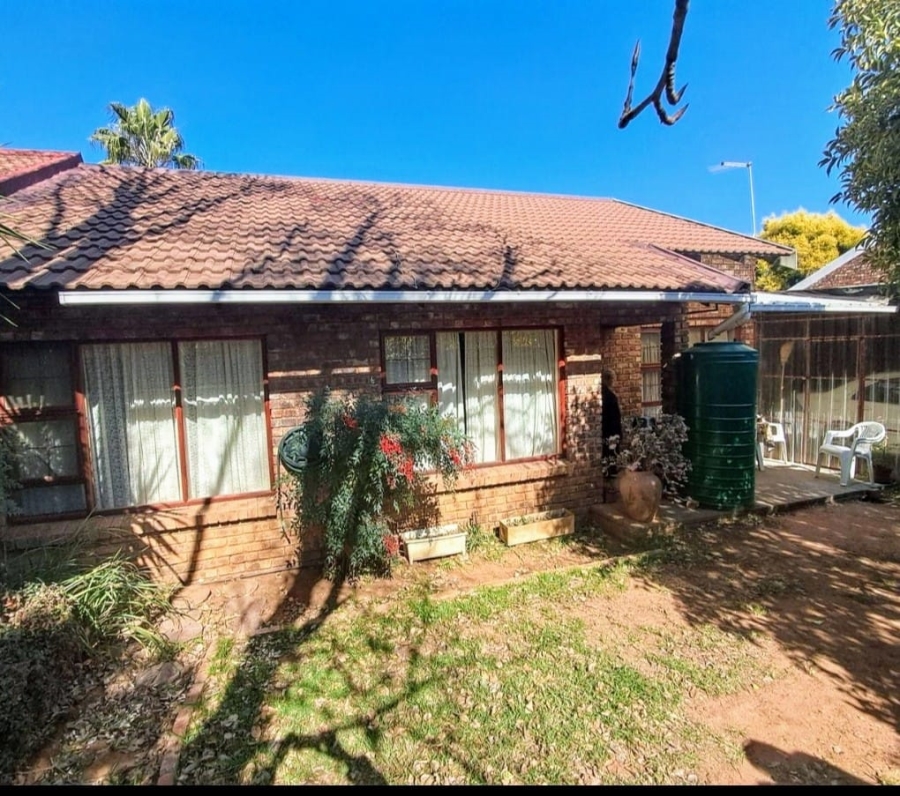 3 Bedroom Property for Sale in Langenhovenpark Free State